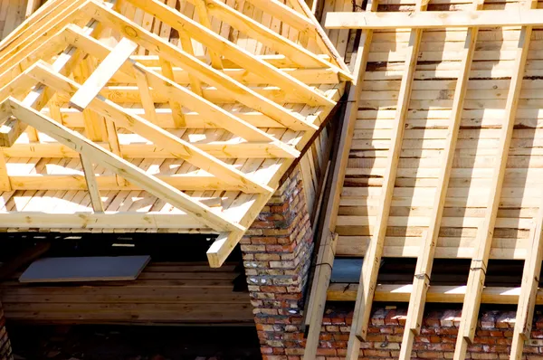 Drewniany dach — Zdjęcie stockowe