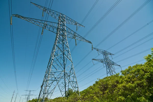 Tours de transmission électrique (Pylônes d'électricité) — Photo