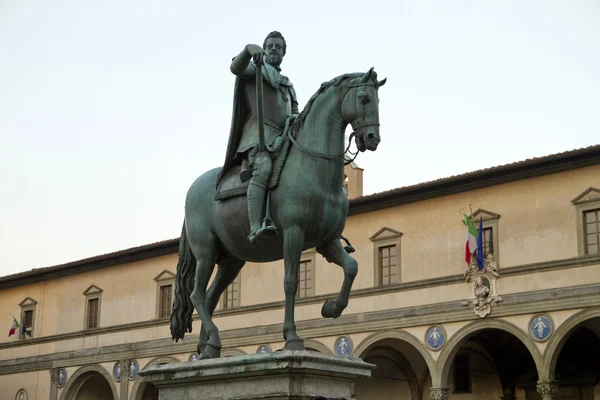 Staty av storslagen hertig ferdinand Florens Italien — Stockfoto