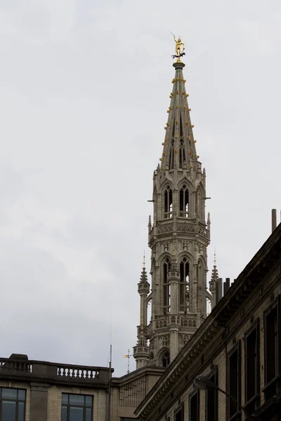 ブリュッセル市庁舎タワー — ストック写真