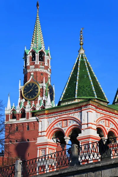 Spasski toren van Moskou kremlin. Moskou. Rusland. — Stockfoto