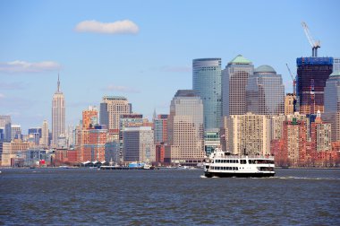 New York'un manhattan gökdelen ve tekne