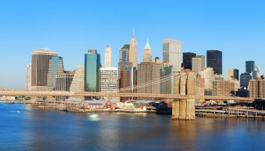 Brooklyn Köprüsü ve new york şehir silüeti panorama