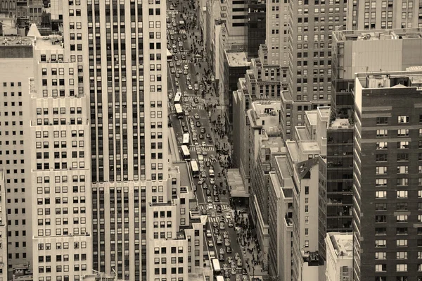 Πόλη της Νέας Υόρκης στο Μανχάταν δρόμου Αεροφωτογραφία μαύρο και άσπρο — Φωτογραφία Αρχείου