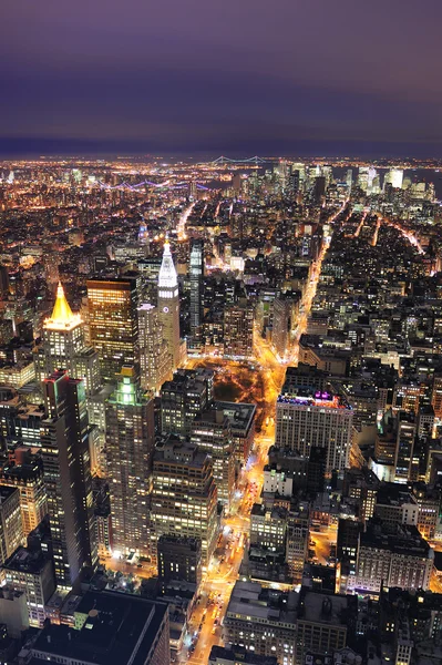 Alacakaranlıkta New York'un manhattan skyline havadan görünümü — Stok fotoğraf