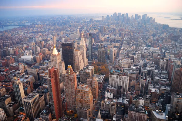 Манхеттен Нью-Йорк skyline пташиного польоту — стокове фото