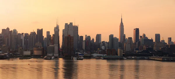 Манхэттен панорама Нью-Йорка — стоковое фото