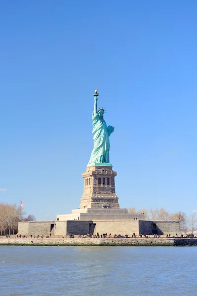 Манхэттенская статуя Свободы в Нью-Йорке — стоковое фото