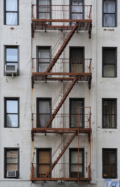Κτίριο πόλη της Νέας Υόρκης Σκάλα — Φωτογραφία Αρχείου