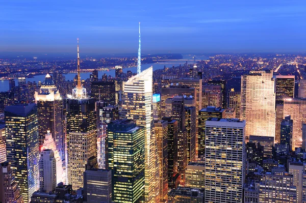 New Yorku manhattan krát náměstí v noci — Stock fotografie