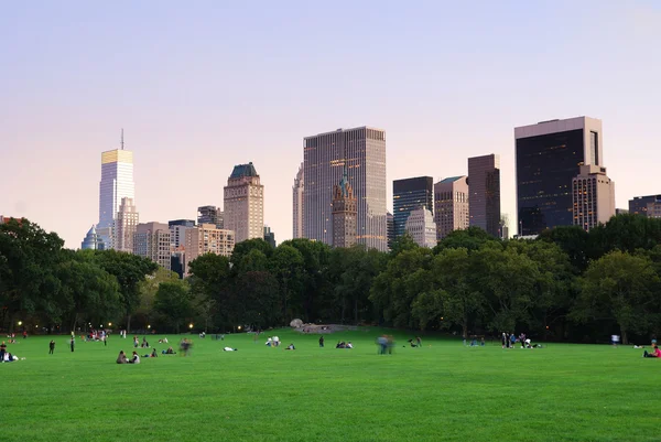 Nueva York Central Park al atardecer panorama — Foto de Stock