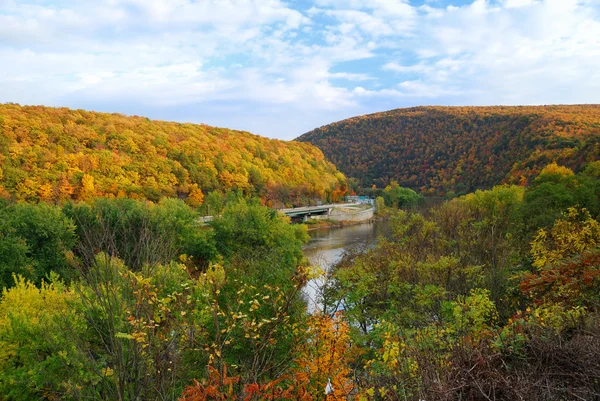 Delaware water gap panorama in de herfst — Stockfoto