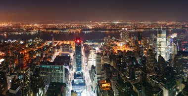 New York'un manhattan skyline havadan görünümü panorama gün batımında