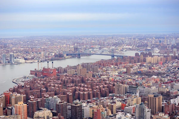ニューヨーク市のマンハッタンからブルックリン スカイライン arial ビュー — ストック写真