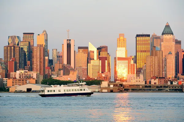 New York City Manhattan at sunset — Stok fotoğraf