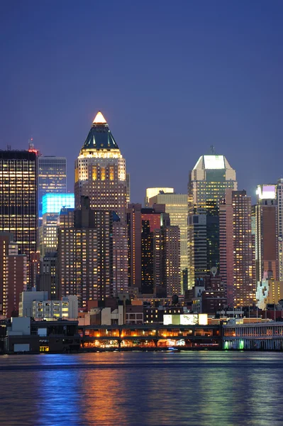 Urban modern arkitektur i new york city — Stockfoto