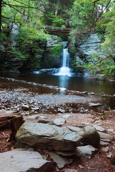 Waterfall in mountain over rocks — Stock Photo, Image