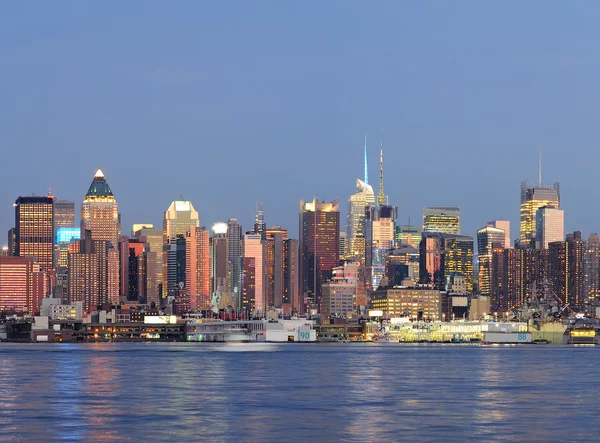 Manhattan Нью-Йорку над річкою Гудзон — стокове фото