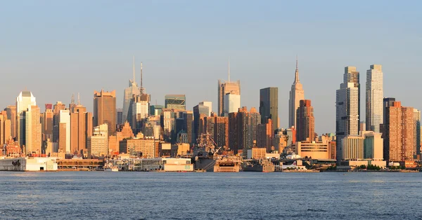 New york city manhattan zonsondergang — Stockfoto