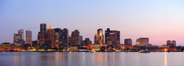 Boston downtown panorama alacakaranlıkta