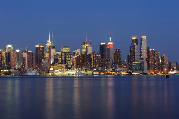 New york manhattan midtown városára alkonyatkor — Stock Fotó