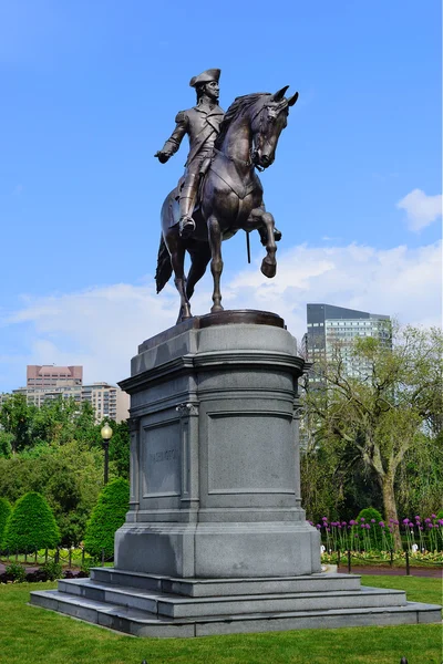 ボストン共通公園のジョージ ・ ワシントン像 — ストック写真