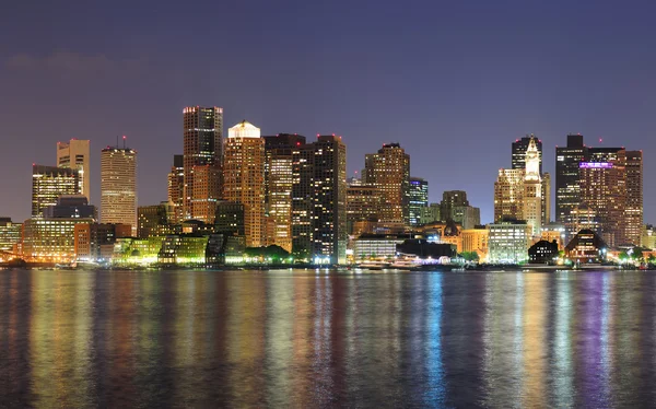 Boston downtown i skymningen — Stockfoto