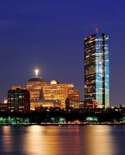 Boston Charles River in der Abenddämmerung — Stockfoto