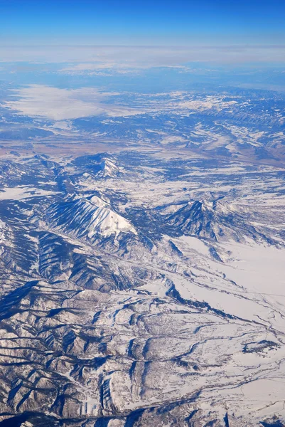 Luchtfoto van berg met sneeuw — Stockfoto