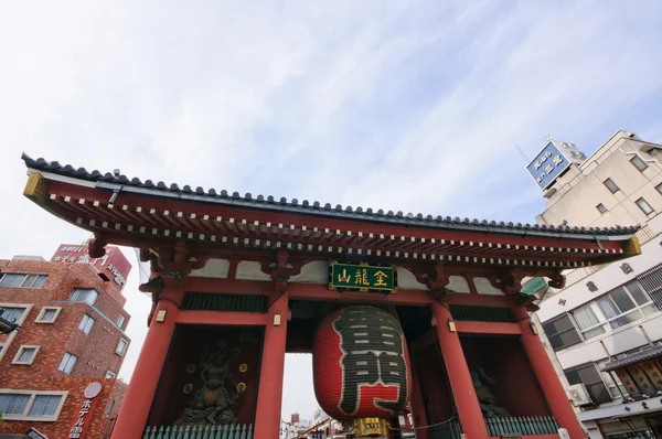 Kaminarimon bij senso-ji tempel — Stockfoto