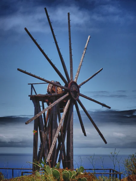 ラ ・ パルマ島に木製風車 — ストック写真