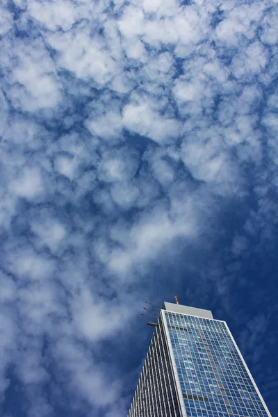 Arranha-céu no Mar das Nuvens — Fotografia de Stock