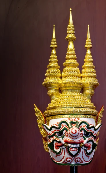 Маска белой обезьяны в тайском стиле, используемая в королевском исполнении, K — стоковое фото
