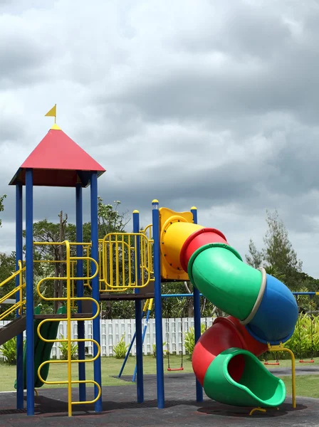 Equipamento para parques infantis — Fotografia de Stock