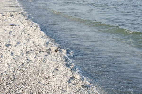 Песок и море — стоковое фото