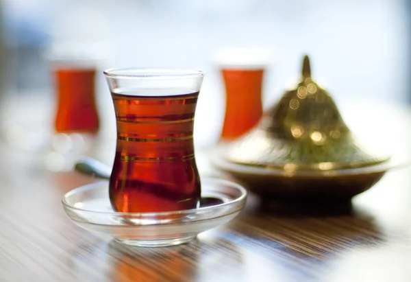 Tradycyjnej tureckiej herbaty — Zdjęcie stockowe