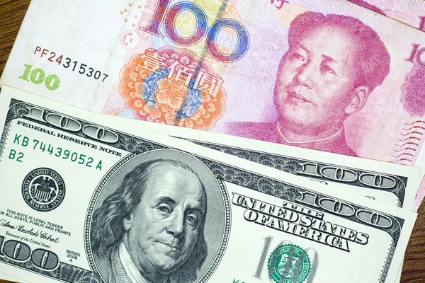 Dollar USA vs rmb chinesische Krisenwirtschaft der Welt — Stockfoto