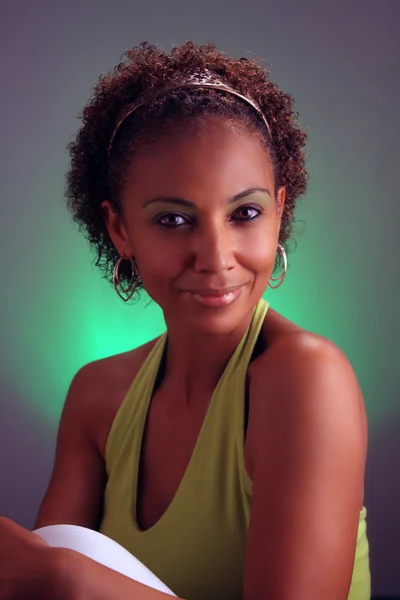 Güzel olgun siyah kadın Headshot (4) — Stok fotoğraf