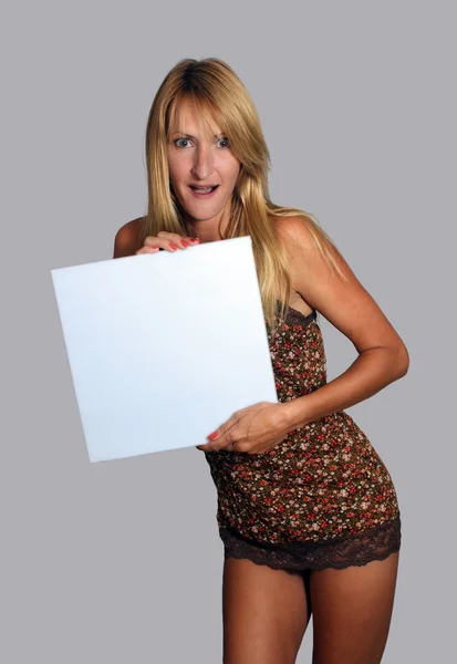 Beautiful Blonde with Blank White Card (2) — Stock Photo, Image