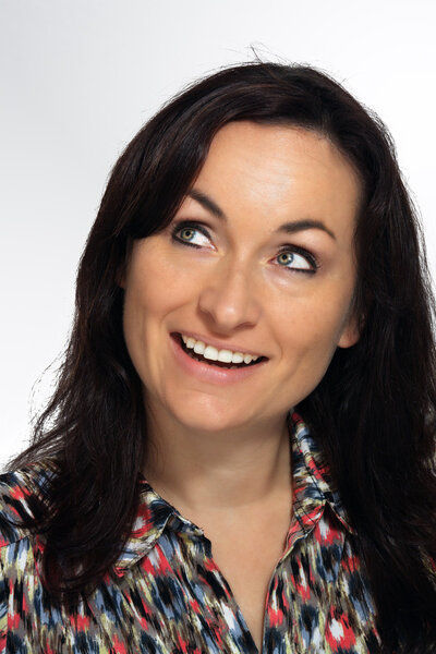 Beautiful Smiling Brunette (2)
)