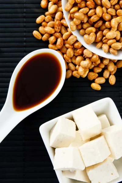 大豆醤油と豆腐 — ストック写真