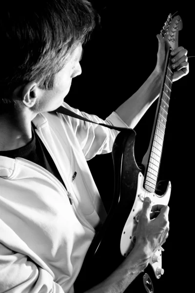 Macho con guitarra —  Fotos de Stock