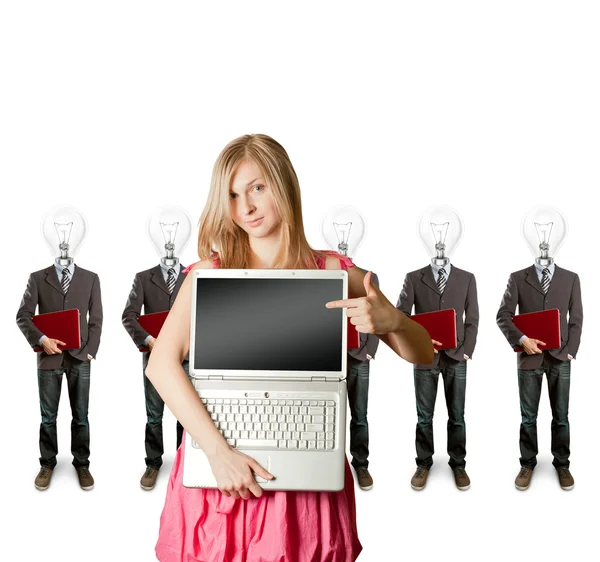 Mulher e lâmpada cabeça empresários com laptop — Fotografia de Stock