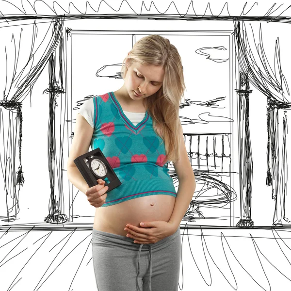 Нежная беременная женщина — стоковое фото