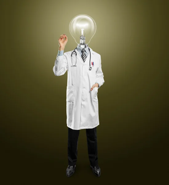 뭔가 쓰는 램프 머리 의사 남성 — Stock Fotó