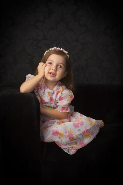 Nettes kleines Mädchen — Stockfoto
