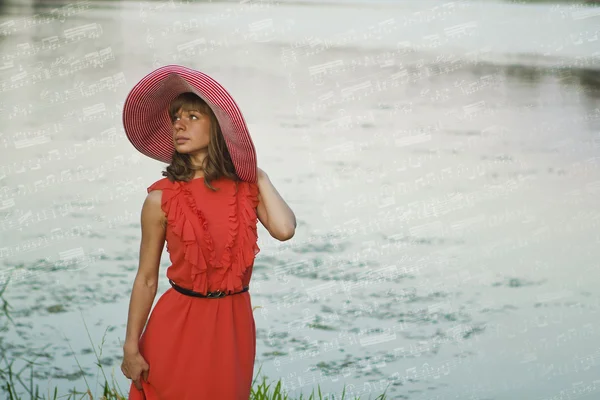 A rapariga no lago — Fotografia de Stock