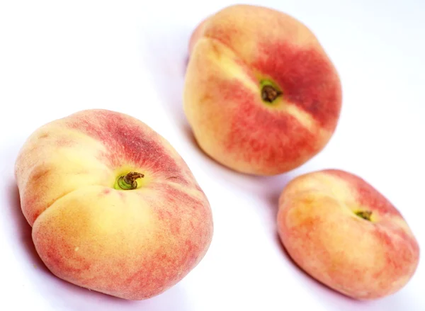 Frisch geschnittener Pfirsich — Stockfoto