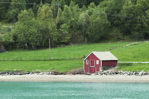 Норвежский сарай для лодок — стоковое фото