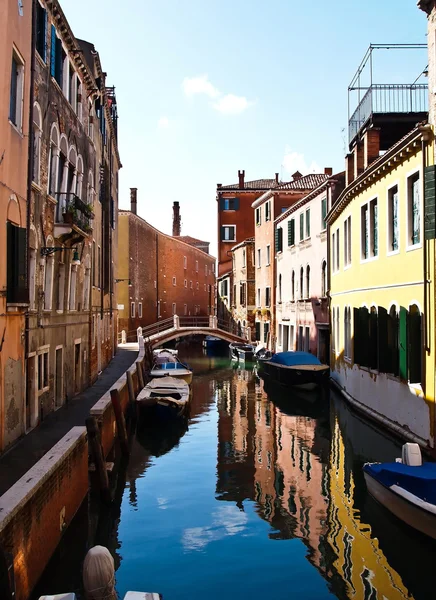 Een van de grachten van Venetië, Italië — Stockfoto
